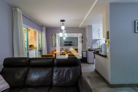 Sala de estar de casa de condomínio para alugar com 3 quartos, 170m² em Jardim da Gloria, Cotia