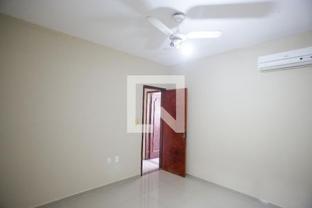 Quarto Suíte de casa para alugar com 3 quartos, 99m² em Taquara, Rio de Janeiro