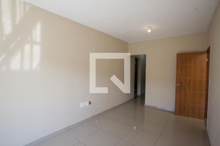 Sala de casa para alugar com 3 quartos, 99m² em Taquara, Rio de Janeiro