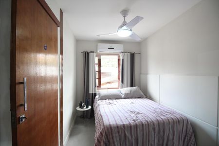 Quarto 1 de casa de condomínio à venda com 5 quartos, 216m² em Taquara, Rio de Janeiro