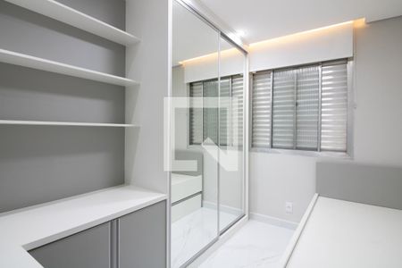 Quarto 1 de apartamento para alugar com 2 quartos, 54m² em Conjunto Habitacional Padre Manoel da Nobrega, São Paulo