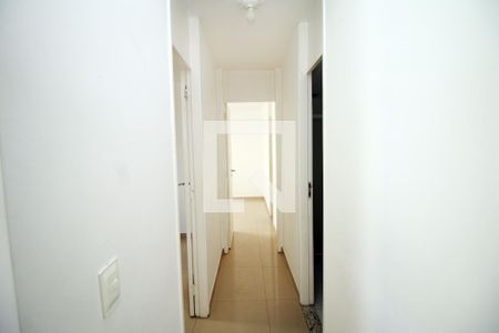 Sala - Corredor de apartamento à venda com 2 quartos, 56m² em Vila da Penha, Rio de Janeiro