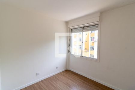 Quarto 1 de apartamento para alugar com 2 quartos, 49m² em Vila Nova, Porto Alegre