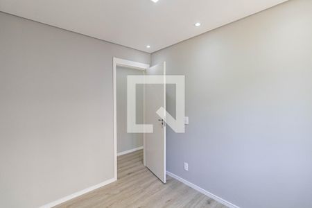 Quarto 1 de apartamento para alugar com 2 quartos, 44m² em Jardim Helian, São Paulo
