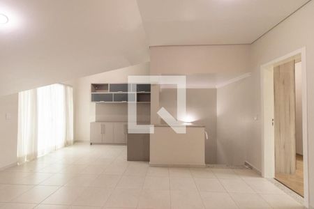 Sala de TV de casa para alugar com 4 quartos, 250m² em Uberaba, Curitiba