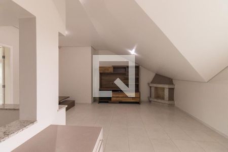 Sala de TV de casa para alugar com 4 quartos, 250m² em Uberaba, Curitiba