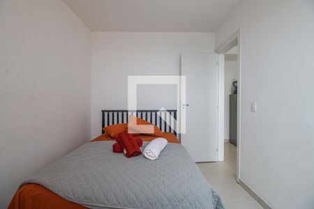 Quarto 1 de apartamento para alugar com 2 quartos, 42m² em Santo Cristo, Rio de Janeiro