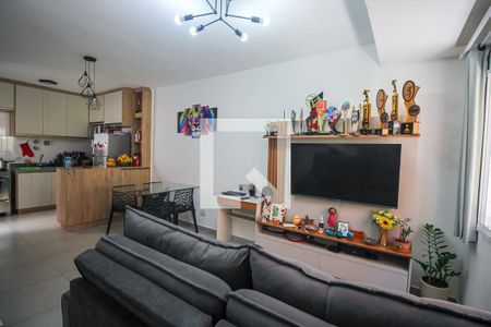 Sala de casa para alugar com 2 quartos, 60m² em Jardim Umarizal, São Paulo