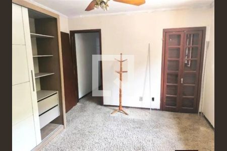 Quarto 1 de casa para alugar com 3 quartos, 109m² em Azenha, Porto Alegre