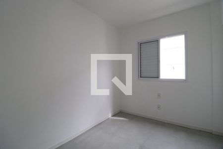 Quarto 1 de apartamento para alugar com 2 quartos, 55m² em Santa Mônica, Uberlândia