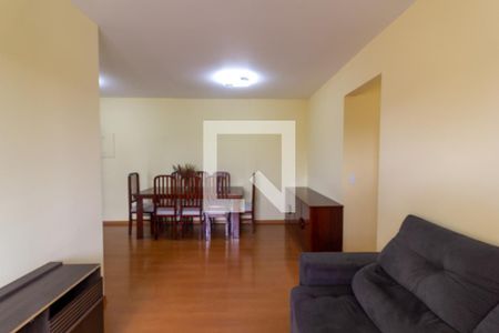 Sala de Estar de apartamento à venda com 2 quartos, 65m² em Vila Inglesa, São Paulo