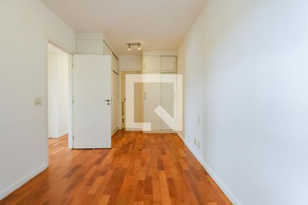 Suíte de apartamento à venda com 3 quartos, 117m² em Vila Progredior, São Paulo