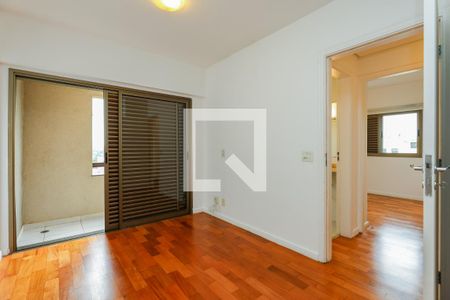 Suíte de apartamento à venda com 3 quartos, 117m² em Vila Progredior, São Paulo