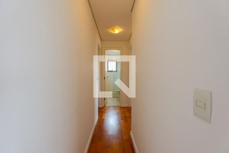 Corredor de apartamento à venda com 3 quartos, 117m² em Vila Progredior, São Paulo