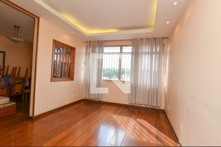 Sala de Estar de apartamento à venda com 3 quartos, 121m² em Coração Eucarístico, Belo Horizonte