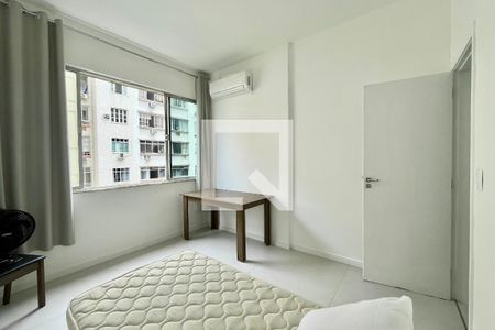 Quarto 1 de apartamento à venda com 3 quartos, 100m² em Copacabana, Rio de Janeiro