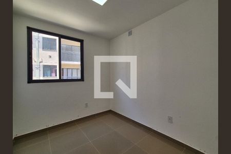 Quarto  de apartamento para alugar com 2 quartos, 56m² em Recreio dos Bandeirantes, Rio de Janeiro