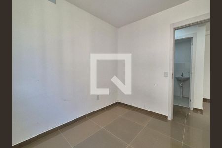 Quarto  de apartamento para alugar com 2 quartos, 56m² em Recreio dos Bandeirantes, Rio de Janeiro