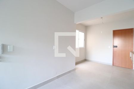 Sala de apartamento para alugar com 2 quartos, 45m² em Tibery, Uberlândia