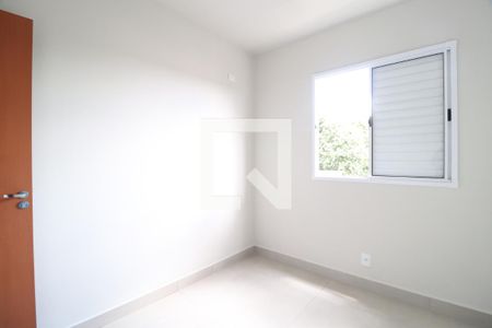 Quarto 1 de apartamento para alugar com 2 quartos, 45m² em Tibery, Uberlândia