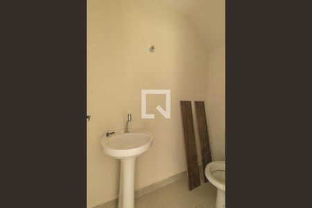 Casa de Condomínio para alugar com 3 quartos, 120m² em Santa Quiteria, Curitiba