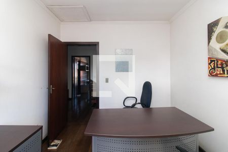 Escritório de casa à venda com 4 quartos, 250m² em Nonoai, Porto Alegre