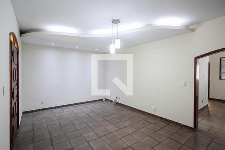 Sala 1 de casa para alugar com 5 quartos, 373m² em Serrano, Belo Horizonte