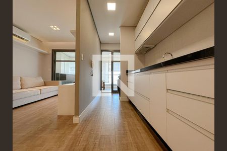 Sala/Cozinha de apartamento à venda com 2 quartos, 72m² em Barra Funda, São Paulo