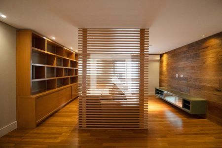 Apartamento à venda com 3 quartos, 158m² em Cerqueira César, São Paulo
