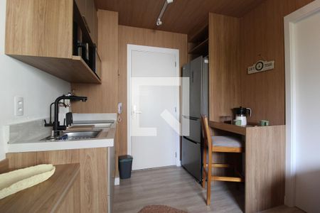 Sala/Cozinha de apartamento à venda com 1 quarto, 25m² em Vila Nova Conceição, São Paulo