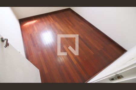 Quarto 1 de apartamento para alugar com 2 quartos, 50m² em Jardim Três Marias, São Paulo