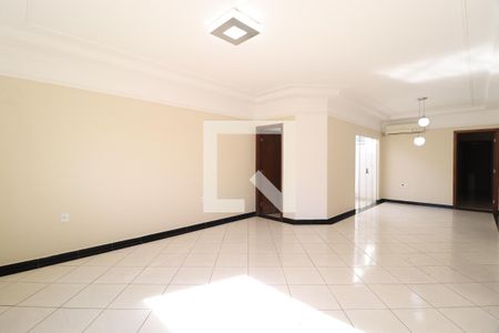 Sala de casa de condomínio para alugar com 3 quartos, 210m² em Jardim Holanda, Uberlândia