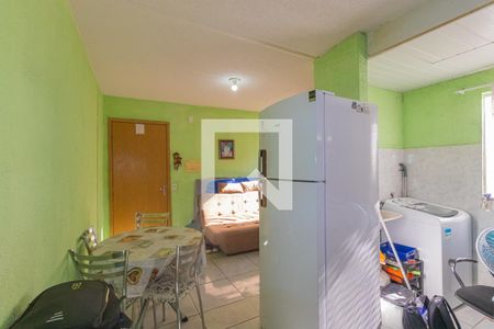 Sala/Cozinha de apartamento à venda com 2 quartos, 42m² em Guajuviras, Canoas