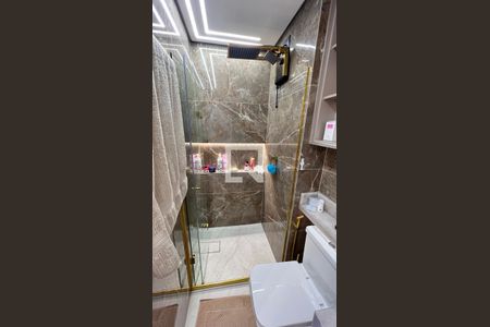 Banheiro de apartamento à venda com 2 quartos, 59m² em Centro, Diadema