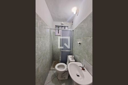 Banheiro de casa para alugar com 1 quarto, 50m² em Parque Uruguaiana, Duque de Caxias