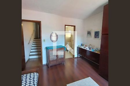 Casa à venda com 3 quartos, 179m² em Parque Sao Domingos, São Paulo