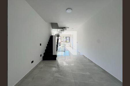 Casa à venda com 3 quartos, 166m² em Vila Roque, São Paulo