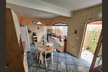 Casa à venda com 3 quartos, 150m² em Jardim Santa Ines, São Paulo