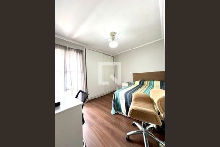 Casa à venda com 3 quartos, 180m² em Parque Sao Domingos, São Paulo