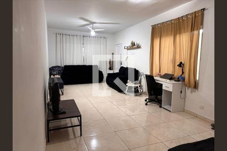 Casa à venda com 3 quartos, 150m² em Parque Maria Domitila, São Paulo