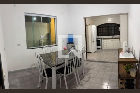 Casa à venda com 3 quartos, 150m² em Parque Maria Domitila, São Paulo