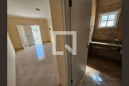 Casa à venda com 3 quartos, 200m² em Vila Barreto, São Paulo