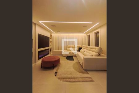 Casa à venda com 5 quartos, 193m² em Piqueri, São Paulo