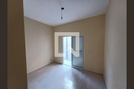 Casa à venda com 3 quartos, 130m² em Umuarama, Osasco