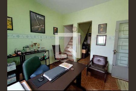 Casa à venda com 5 quartos, 200m² em Vila Palmeiras, São Paulo