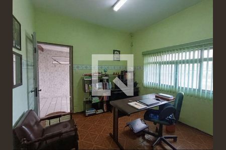 Casa à venda com 5 quartos, 200m² em Vila Palmeiras, São Paulo