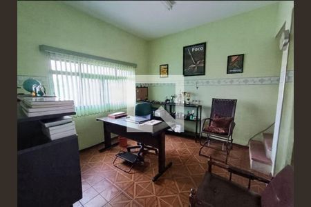 Casa à venda com 5 quartos, 200m² em Vila Palmeiras, São Paulo