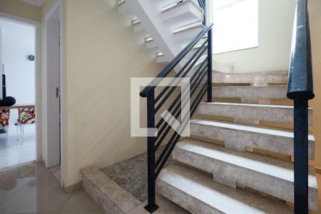 Casa à venda com 4 quartos, 240m² em Vila Mazzei, São Paulo