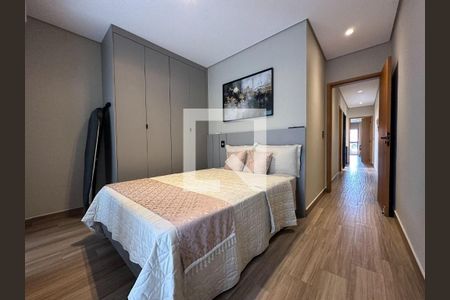 Casa à venda com 3 quartos, 206m² em Parque Sao Domingos, São Paulo