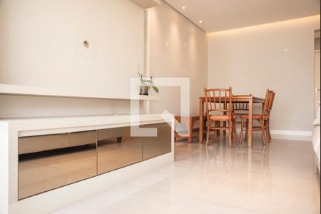 Sala de apartamento para alugar com 3 quartos, 74m² em Chácara Inglesa, São Paulo